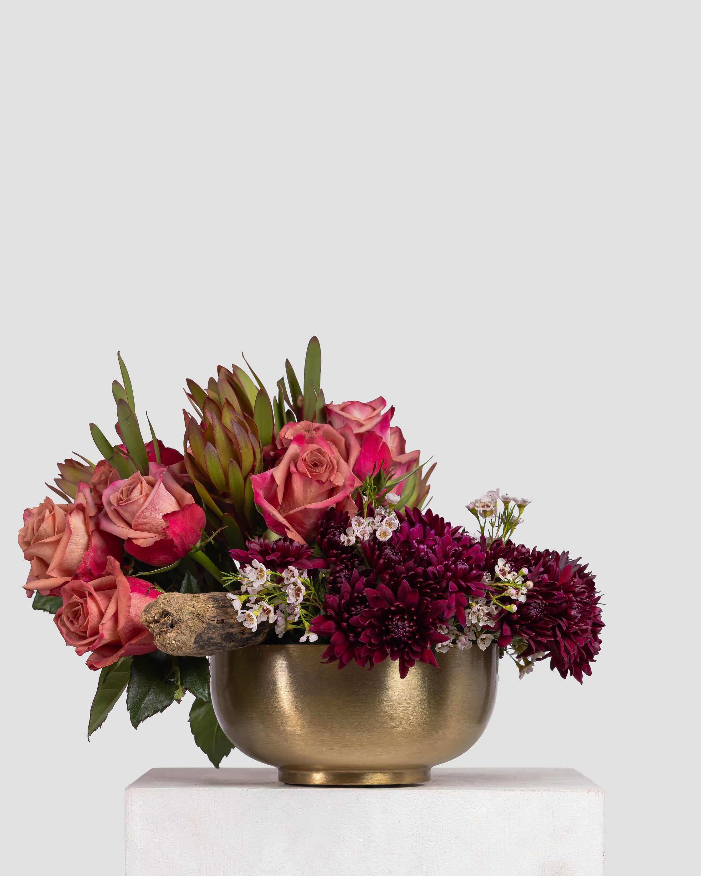 Sculpted Nature - Small Minimalistic Arrangement